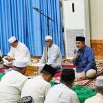 Tausyiah Adab Kepsek SMPN 23 Makassar Hj. Asrah Dihadapan Guru dan Siswa